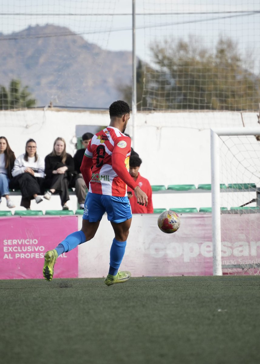 𝗣𝗥𝗘𝗩𝗜𝗔 𝗝𝟮𝟬 | 🍋 El #CFSantomera recibe al <a href="/CaravacaUd/">UD Caravaca</a> este domingo en un duelo vital 

ℹ️ cfsantomera.com/previa-j20-el-… 

👊 ¡A por una victoria clave en casa! ⚔️
#SantomeraCaravaca