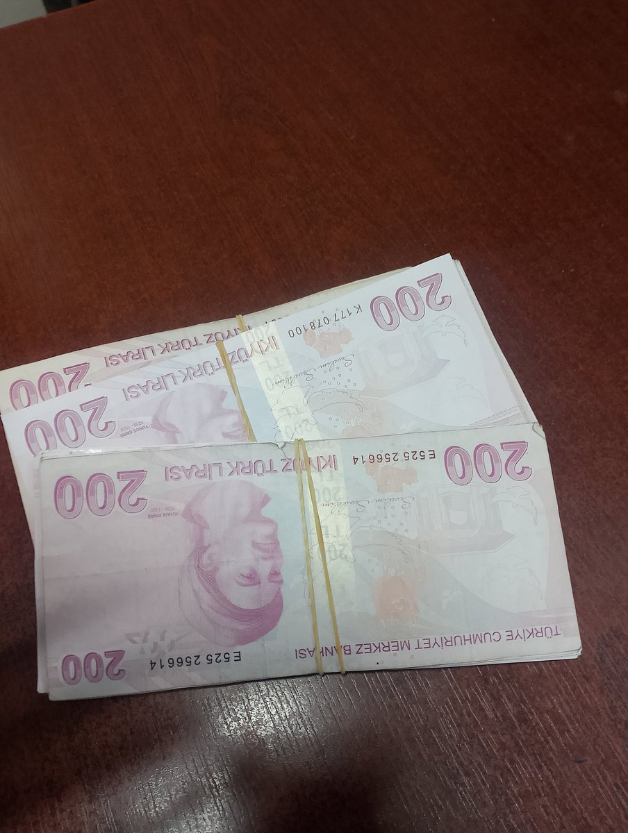 Evet bu gece takılmak isteyen hanımefendilerin mesajını bekliyorum