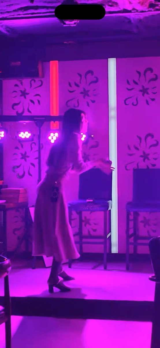 술취하면 용감해지는 타입..!

방구석에서만 놀다보니 팔로우 피드에 바다건너 섹시이쁜이들만 가득해지고 있군여 🙄