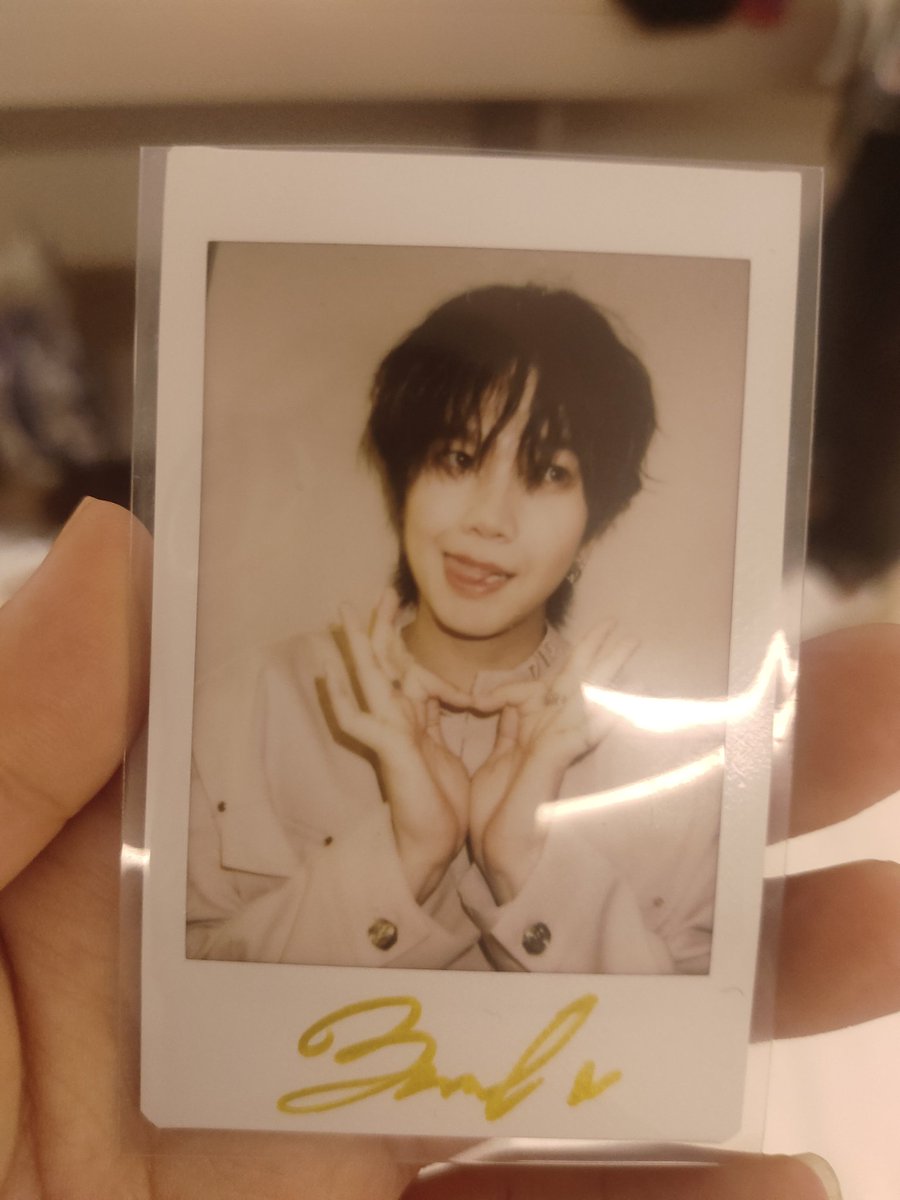 Tag &amp; Pass the Love” Challenge 😆💙

Post a heart emoji or a hand-heart video and tag others:

tag more fans to keep the love going!
<a href="/pandaluve0527/">躺着追剧的Panda</a> 

SHOWER BIU WITH LUVE 
#WelcomeHomeBiu <a href="/JakeB4rever/">BIU.</a> #BuildJakapan