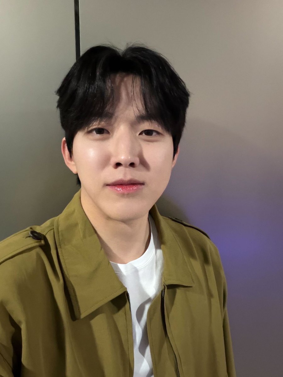 [ #DAY6_BEHIND ]

오늘의 ‘나 혼자 산다’ 험난했지만 알찼던 등반기🏔️
덕분에 올 한 해는 더 잘 보낼 수 있겠지요 😁

#DAY6 #데이식스
#도운 #DOWOON
#MBC #나혼자산다