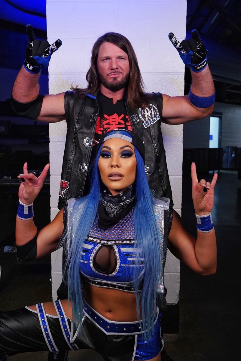 MiaYim's tweet image. I love you, uncle. Thank you for taking me in and feeding me a wealth of knowledge. And forever thank you for welcoming me as family. @AJStylesOrg 

#wwe #RoyalRumble