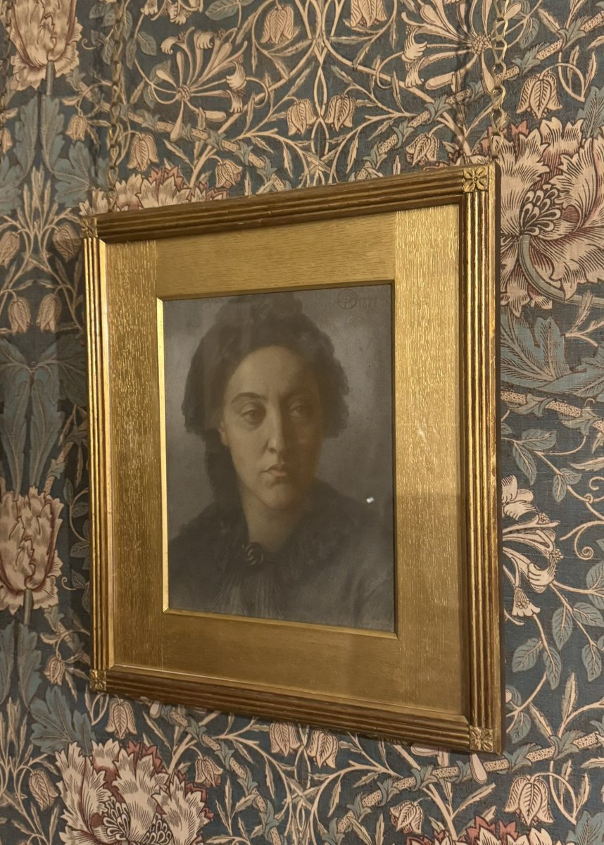 PreRaphaeliteSociety tweet media