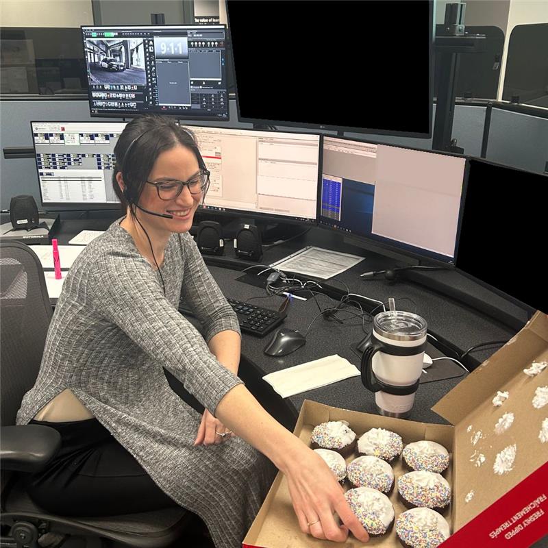 WindsorPolice's tweet image. Today, our members are proud to support the Tim Hortons #ChooseToInclude Donut Campaign.

From today through Sunday, 100% of proceeds from sales of the Special Olympics Donut will support Special Olympics programming here in Windsor, across Ontario, and nationwide.

In continued