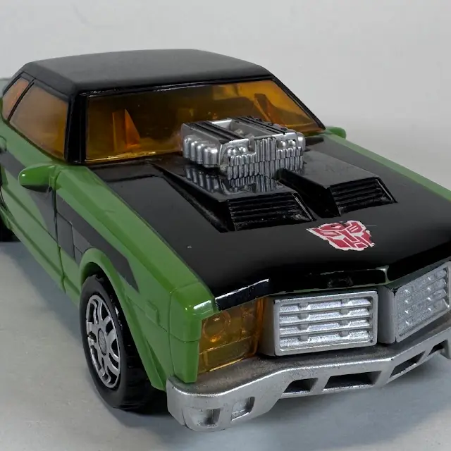 GrimmmReviews's tweet photo. Some photos of Transformers Cybertron Downshift because heβs awesome!
#Transformers #toyphotography #Cybertron #downshift https://t.co/VZs4erDhNu