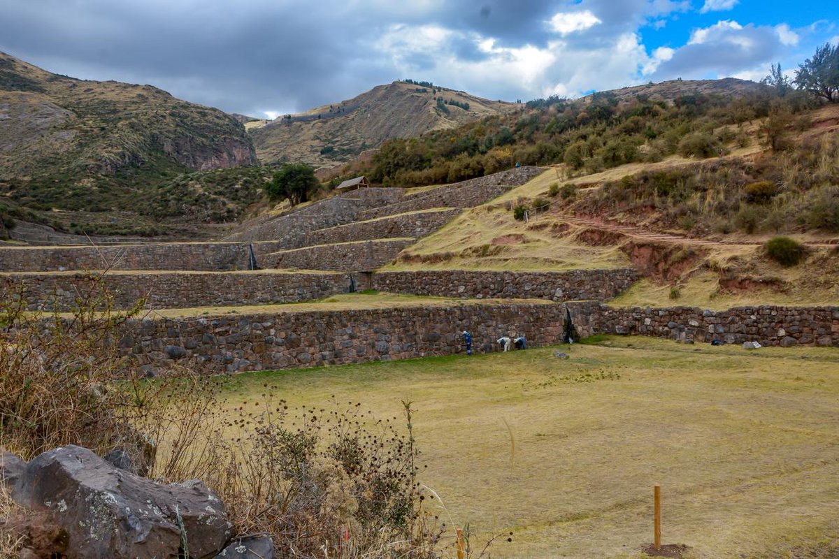 ¿Un día extra en Cusco?
Explora el Valle Sur del Cusco: Tipón, Pikillaqta, Rumicolca, la laguna Huarcapay y joyas del Barroco Andino en Quispicanchi.
Una ruta cultural, cercana y poco conocida.
#ValleSurDelCusco #CuscoAlternativo #TurismoCultural
👉tinyurl.com/guiacuscosur