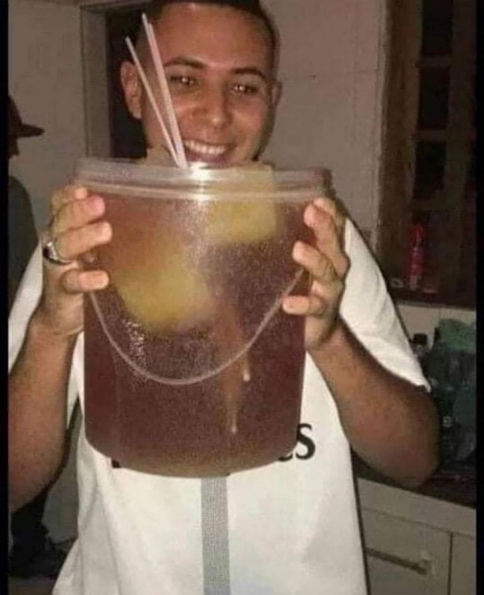 "Nunca mais bebo"

Eu na primeira oportunidade: