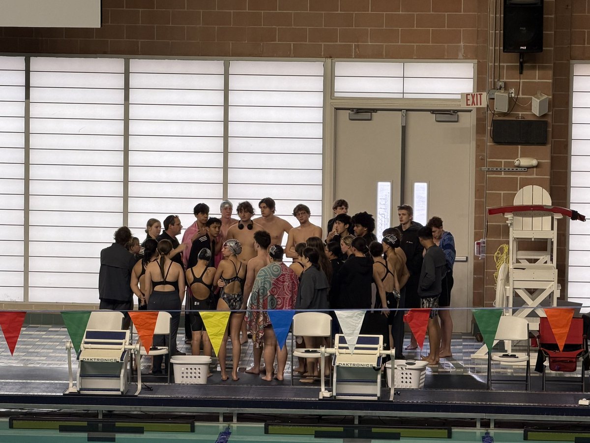 Amy M. Thomas tweet media