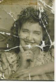 AIMirror_app's tweet photo. "Have you ever found old photos that were stored in your home?"
You can use AI Mirror to faithfully restore old and damaged photos,Convert your faded vintage memories into breathtaking, high-definition professional portraits.🧐