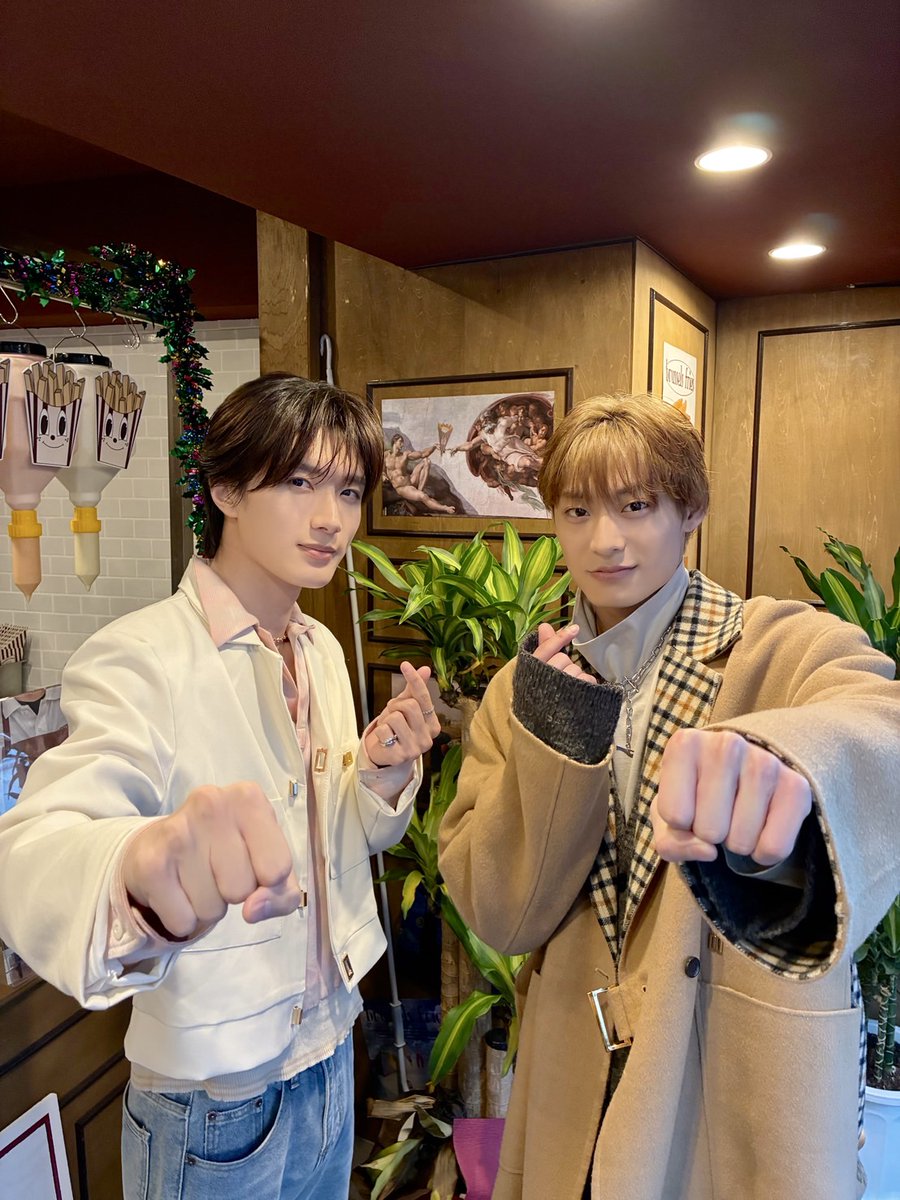 ／
#純愛メディア情報 📺
＼

明日放送
TBS「#王様のブランチ」
<a href="/brunch_TBS/">王様のブランチ</a> 

#山中柔太朗 さんと #髙松アロハ さんが
トレンド部に出演します🦢🐢

お楽しみに！

#純愛上等