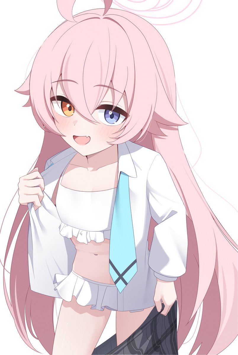 ホシノ「実は下に水着着てるんだよね〜」 