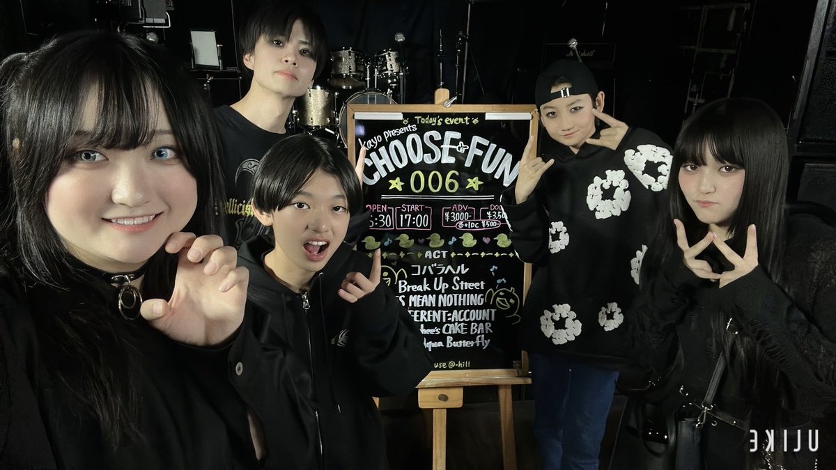 FcCB_wagemon's tweet photo. 《 ドラムはる🥁卒業のお知らせ 》

先日の柴田@-hillのライブを最後にドラムのはるが🧀chee’s🧀を卒業する事となりました。

当面はドラム打ち込み又はサポートをお迎えしての活動になります✨️

別々の活動になりますが今後も はる🥁と🧀chee’s🧀の応援よろしくお願いします‼️ https://t.co/leCzh60kwU