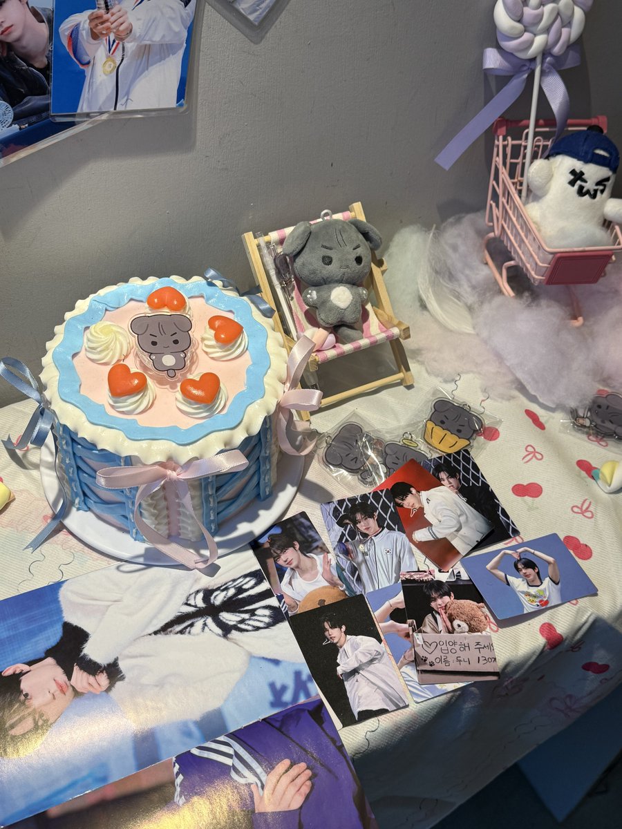 매일이 생일같은 하루이길 🕶️💕

#앙탈권위자_도훈이_생일이야_우우웅
#AngtalExpertDohoonDay