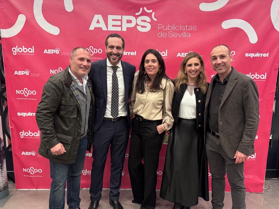 🎉 ¡Feliz San Publicito! 🎉

Anoche parte del equipo APECOM brindó en Sevilla por la creatividad ✨🍻

Gracias a Salvador Toscano, presidente de <a href="/Aeps_Sevilla/">AEPS</a> por invitarnos 🙌

¡Felicidades a nuestras agencias de publicidad asociadas! 💡