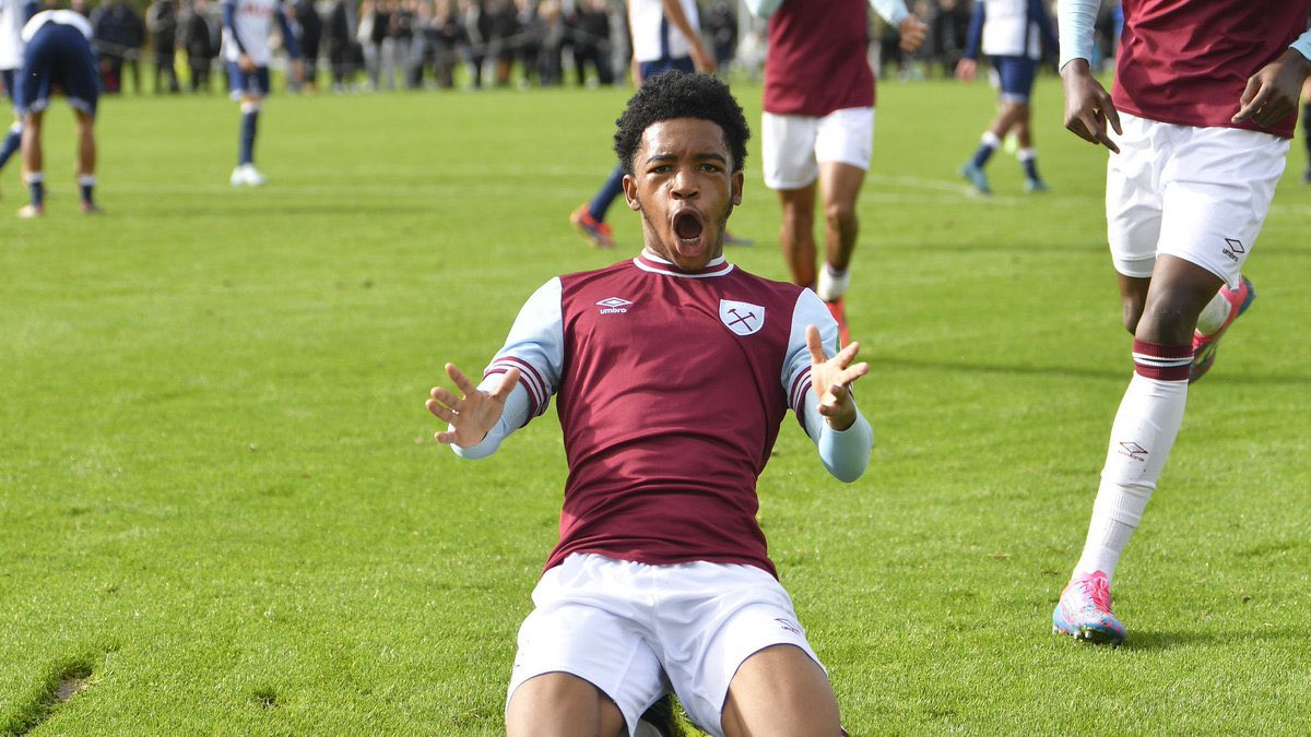 Lilywhite Rose tweet media