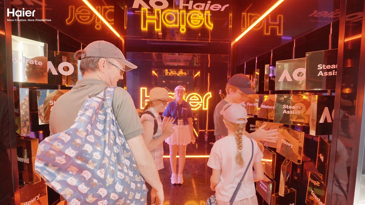 IndiaHaier's tweet image. 🔥As the epic showdown kicks off amid waves of cheers,
🥇world-class performance meets No.1 technology ❤️

Haier shines on and off the court, ✨
keeps playing with the No.1s. 💪

#Haier #AO2026 #OfficialPartner #Tennis
#PlayWithTheNumberOnes #MoreCreationMorePossibilities