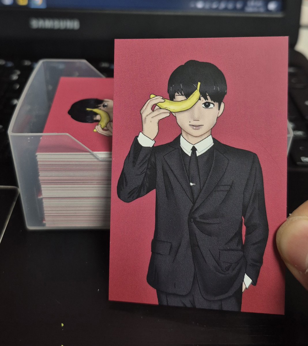 ㅎ...ㅎㅎ
안녕하시세요?
이번 약속콘때.. 포카 크기의 명함을 나눔합니다.. 소량주문했는데 두배 이상으로 뻥튀기 해주셔서 만이 남을 것 같아요...ㅎㅎㅎ
편하게 받아가주세요!!!!!