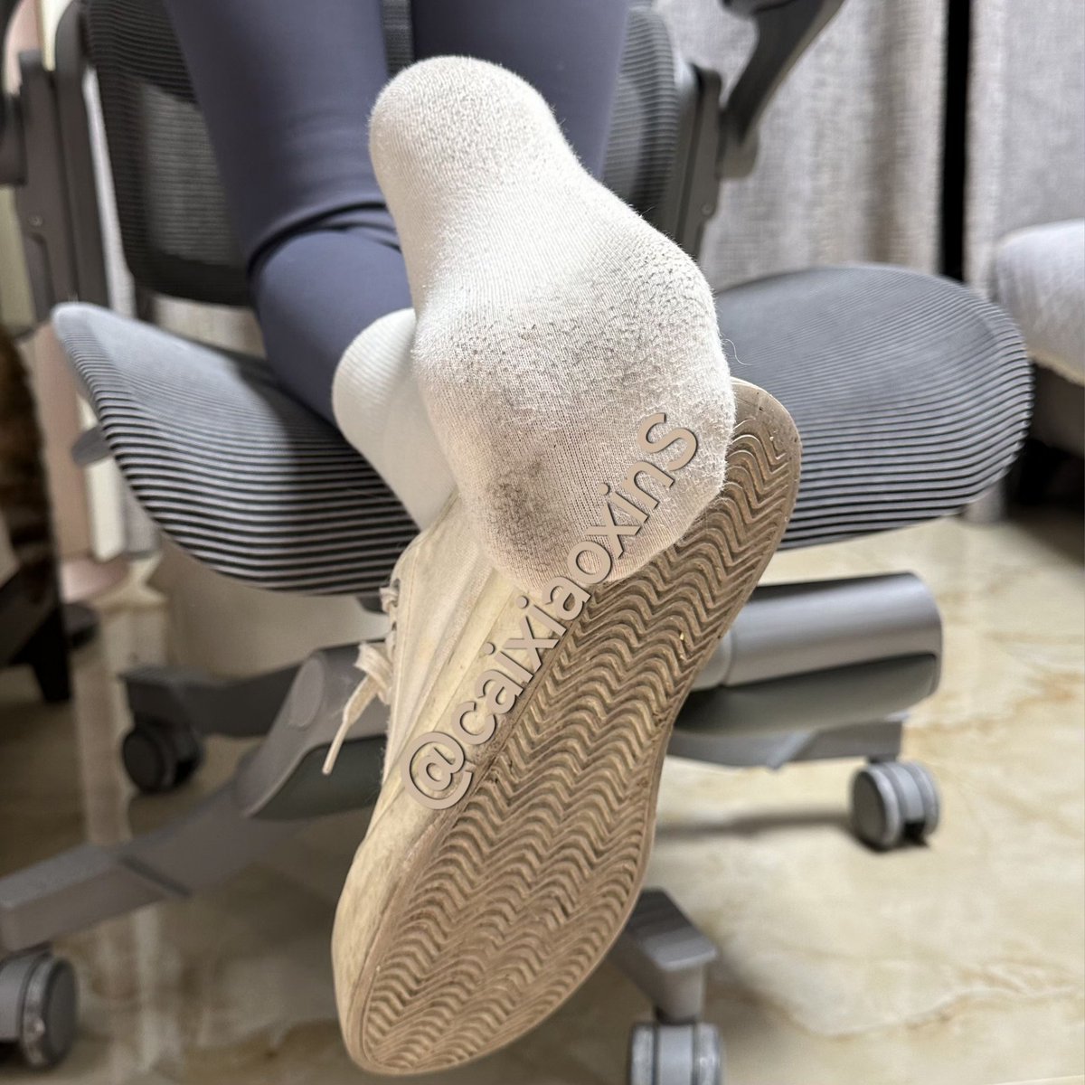 菜小心喵 tweet media