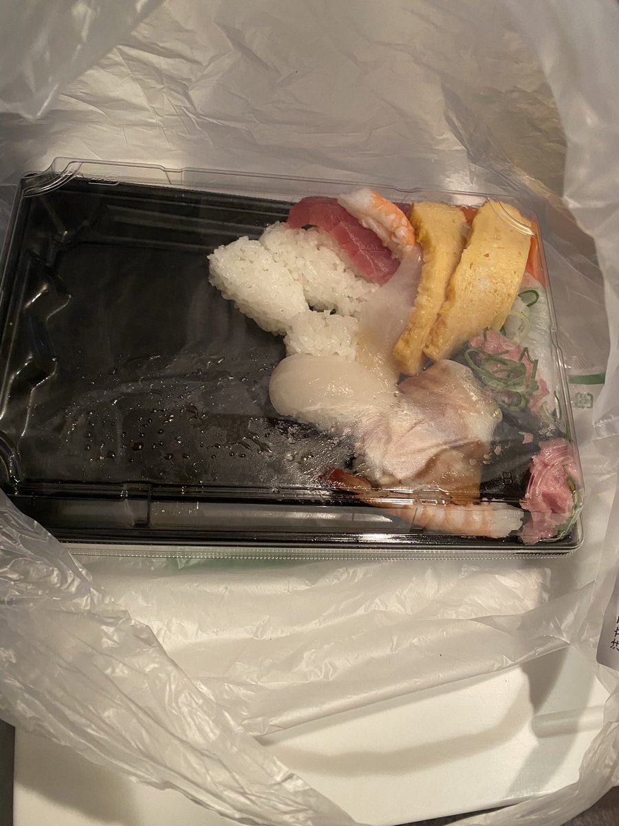 BigBaby0913's tweet photo. ウーバーの配達員しばきたい https://t.co/qyI7LrGD6M