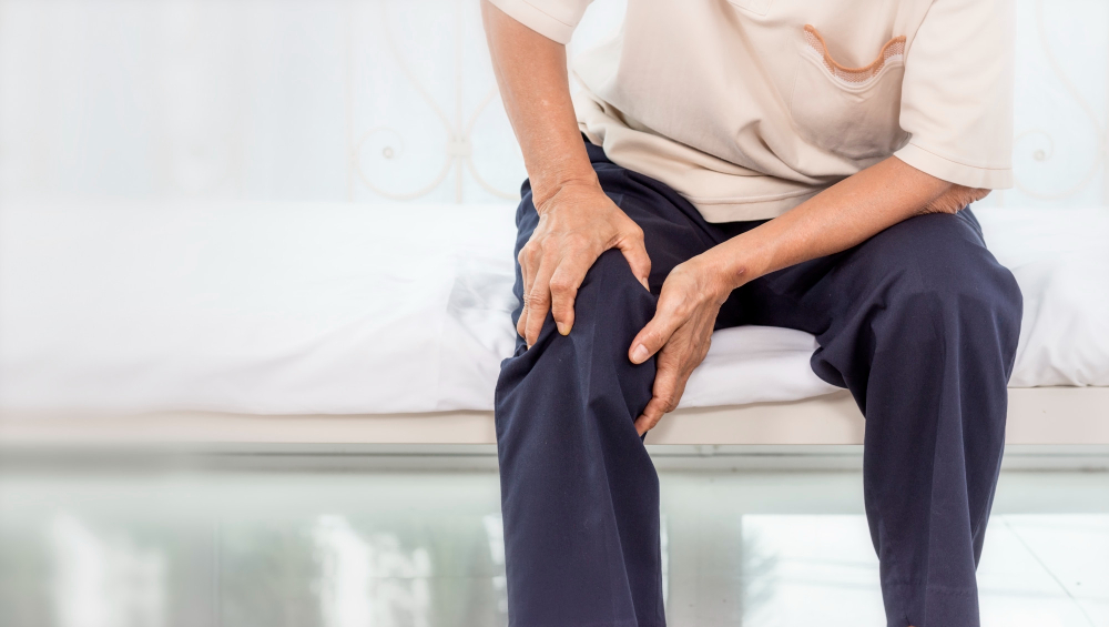 Winter can be a time when people with arthritis experience more pain due to the cold. Here's how you can ease the discomfort. #arthritis chislehurstchiro.com/is-one-of-your…