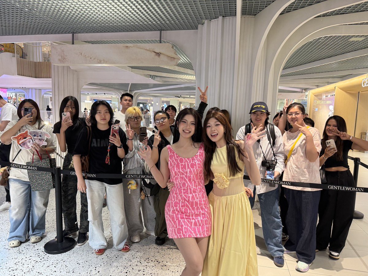 minemediap's tweet image. ขอบคุณที่มาหา #จี้อั๊ต กันนะคะ ไว้พบกันใหม่งานหน้าค่ะ 🤍✨

GIEART AT HOTEL TANDT

#TandTxGTWMxจี้อั๊ต 
#Angietiira
#Attarnat 
#GieArt
#Minepeople