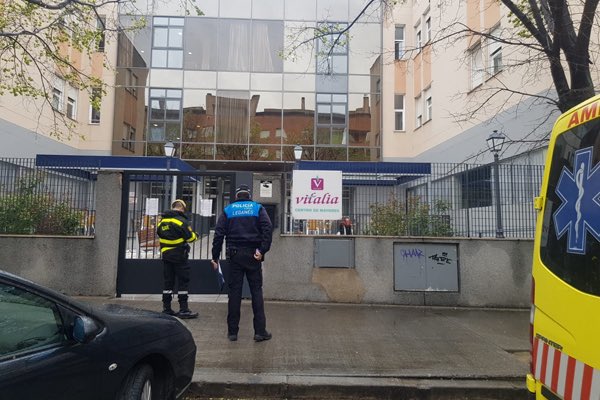 El Gobierno de <a href="/IdiazAyuso/">Isabel Díaz Ayuso</a> se negó a medicalizar las residencias de #Leganés y a trasladar a los mayores a los hospitales.
Lo denunciamos ante el TSJM siendo el primer Ayuntamiento en hacerlo.
Exigimos que aportasen a la Policía Local el listado de personas fallecidas cada semana