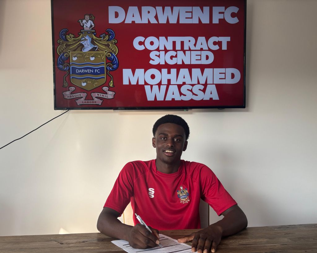 Darwen FC tweet media
