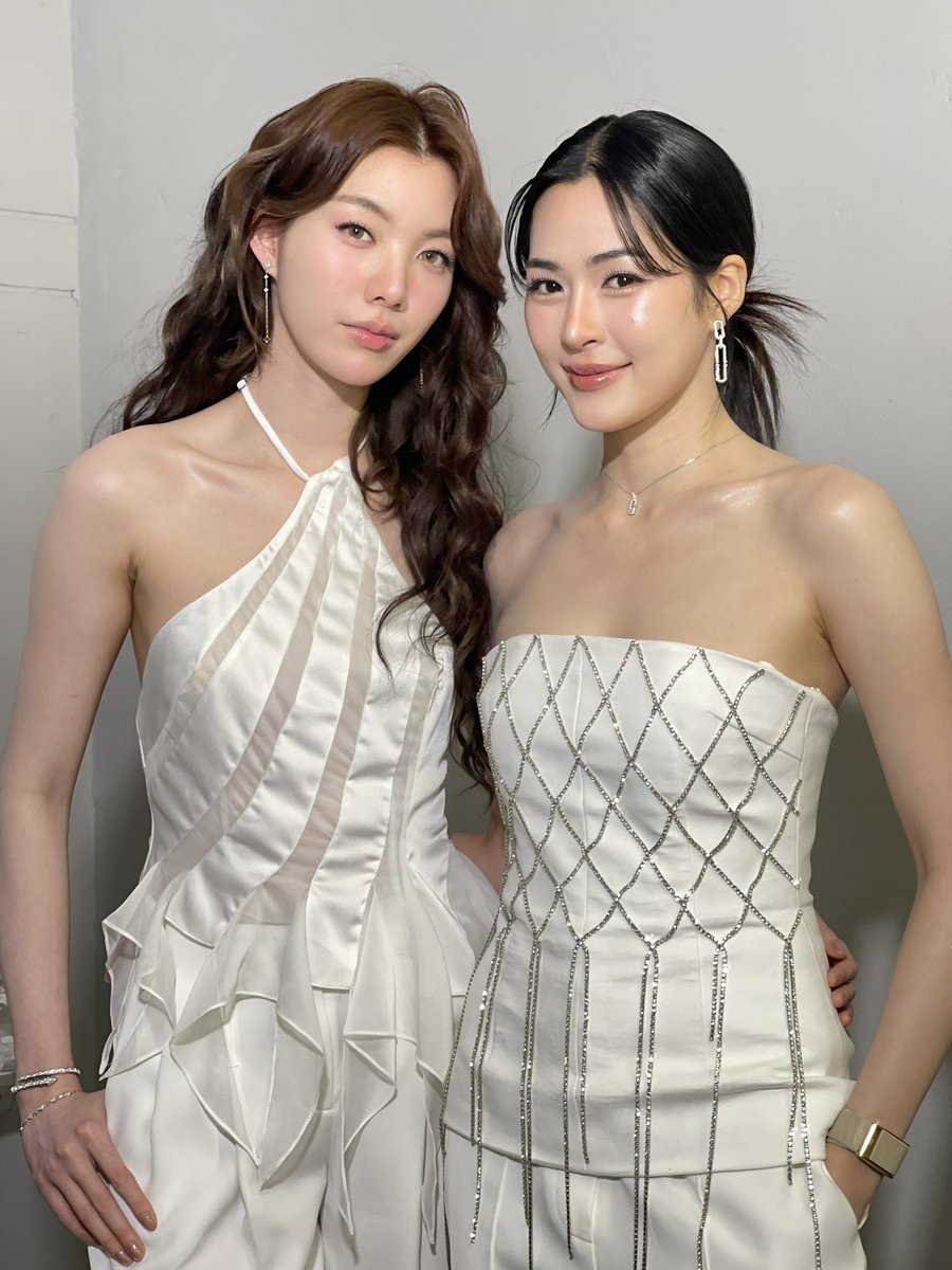 ไปเดท เอ้ย เที่ยวอควาเรียมกันค้าบบบ

LINGORM PRESENTER CATHYDOLL
#CathyDollLingOrmOfHearts
#หลิงออม #LINGORM