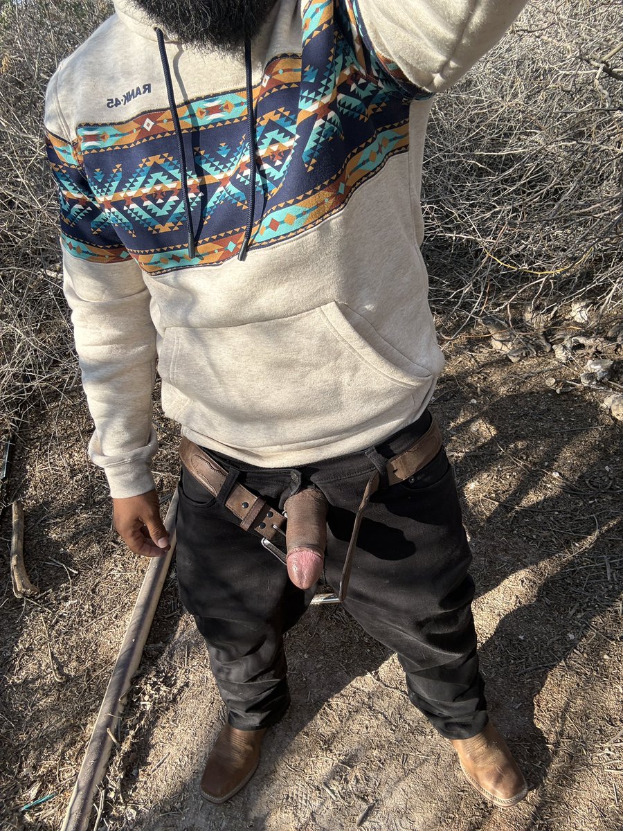 Tios birthday (42) today . Bless the Cashapp (in bio) or Sub for only $5 
Onlyfans.com/bigceex