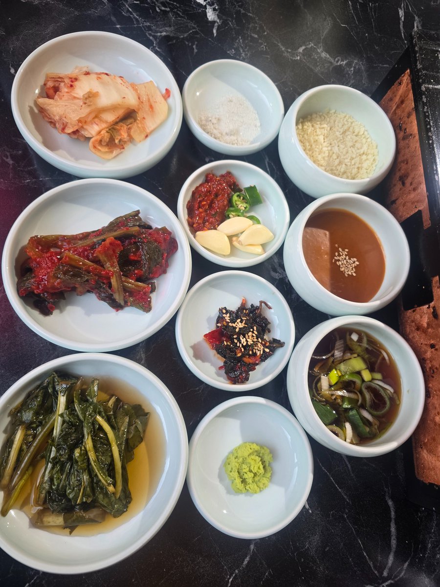 woop482's tweet image. 저기압일땐 고기앞