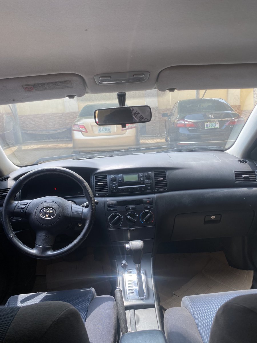 Foreign used 2005 Toyota Corolla (Obama) for sale with original duty going for 7.9(negotiable) in Abuja