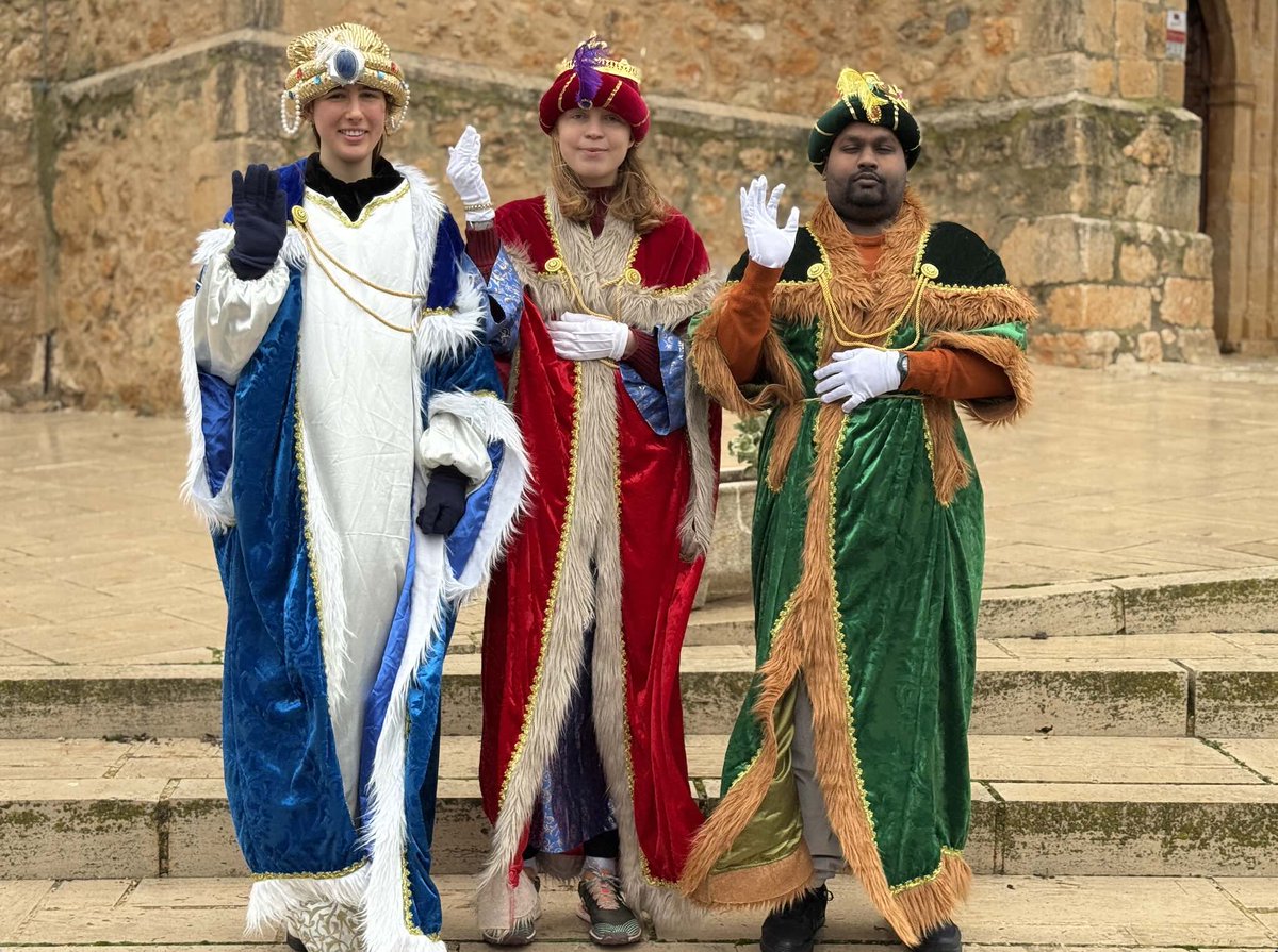 Fundación Madrina tweet media