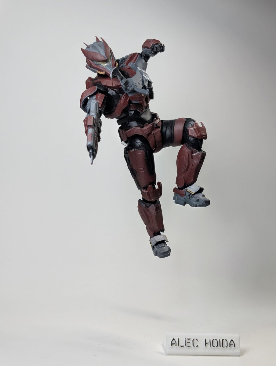 HOIDA247's tweet image. Finished another Mk V B for someone on Etsy 

First time doing a 1000toys figure... I'm 50/50 on the figure for articulation and body portions on it.

But overall a good figure.

Parts and painting done by me.

#Halo #halocommunity #HaloSpotlight