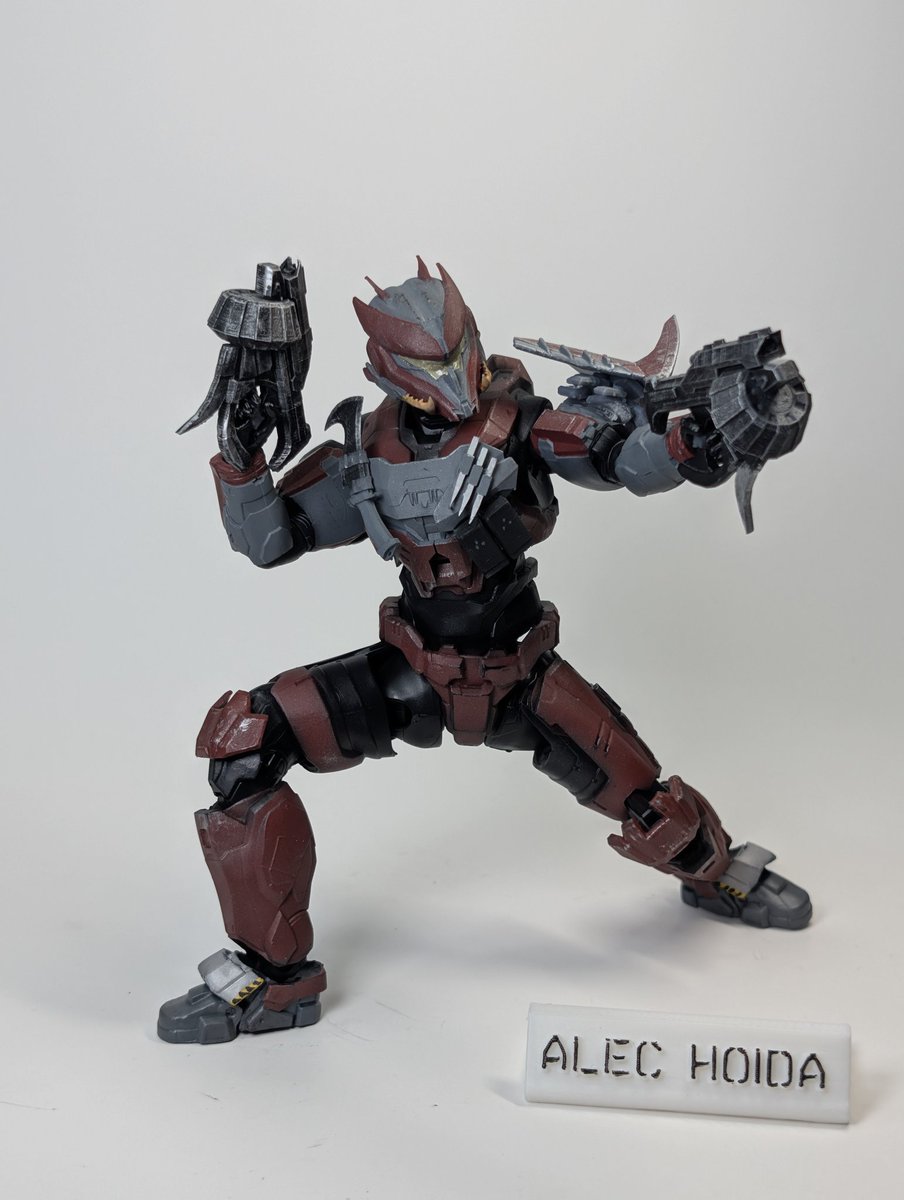 Finished another Mk V B for someone on Etsy 

First time doing a 1000toys figure... I'm 50/50 on the figure for articulation and body portions on it.

But overall a good figure.

Parts and painting done by me.

#Halo #halocommunity #HaloSpotlight