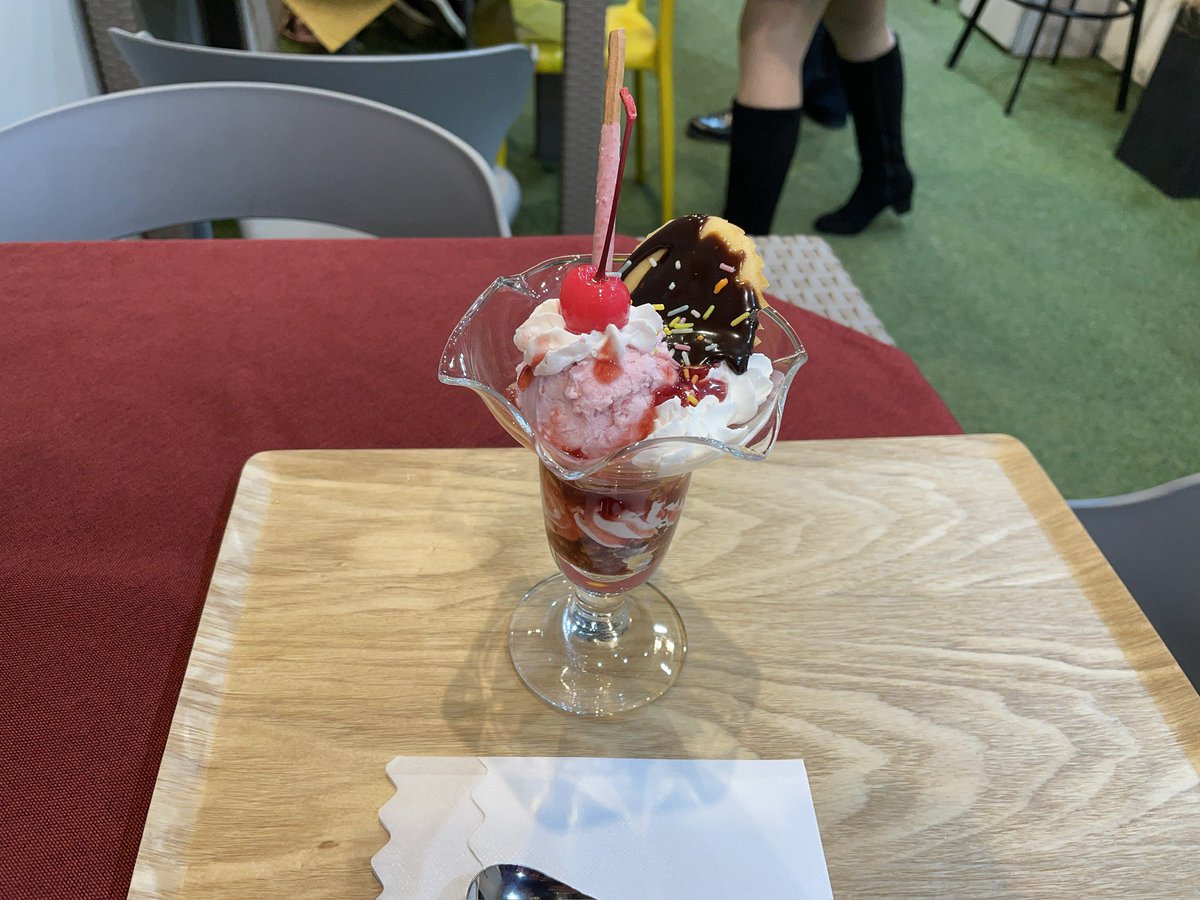 kzm93's tweet image. ごちそうさまでした（＾人＾）

#TRESH 
#bartime
#TRESHでごはん

りづきさん誕生日おめでとう🎂