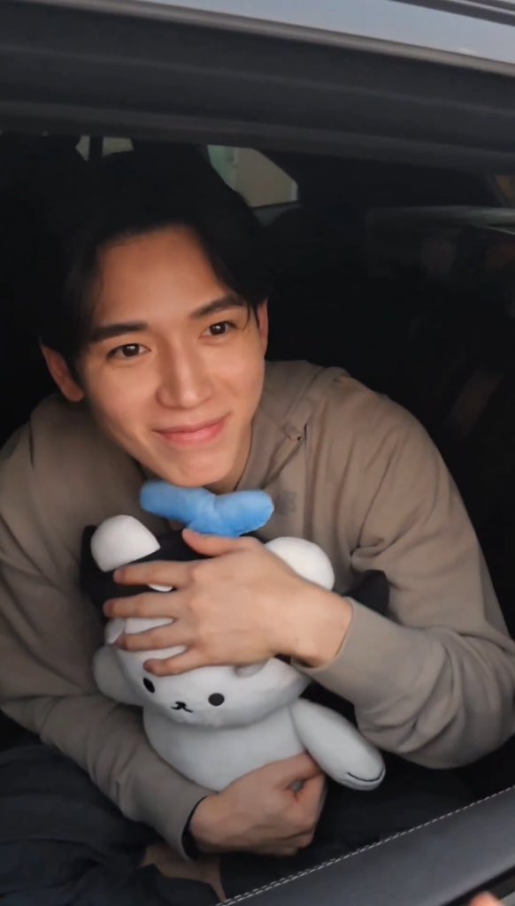 cutieaoraor's tweet image. ห๊าาาาาา ซังไซส์กอดมาแย้ววว