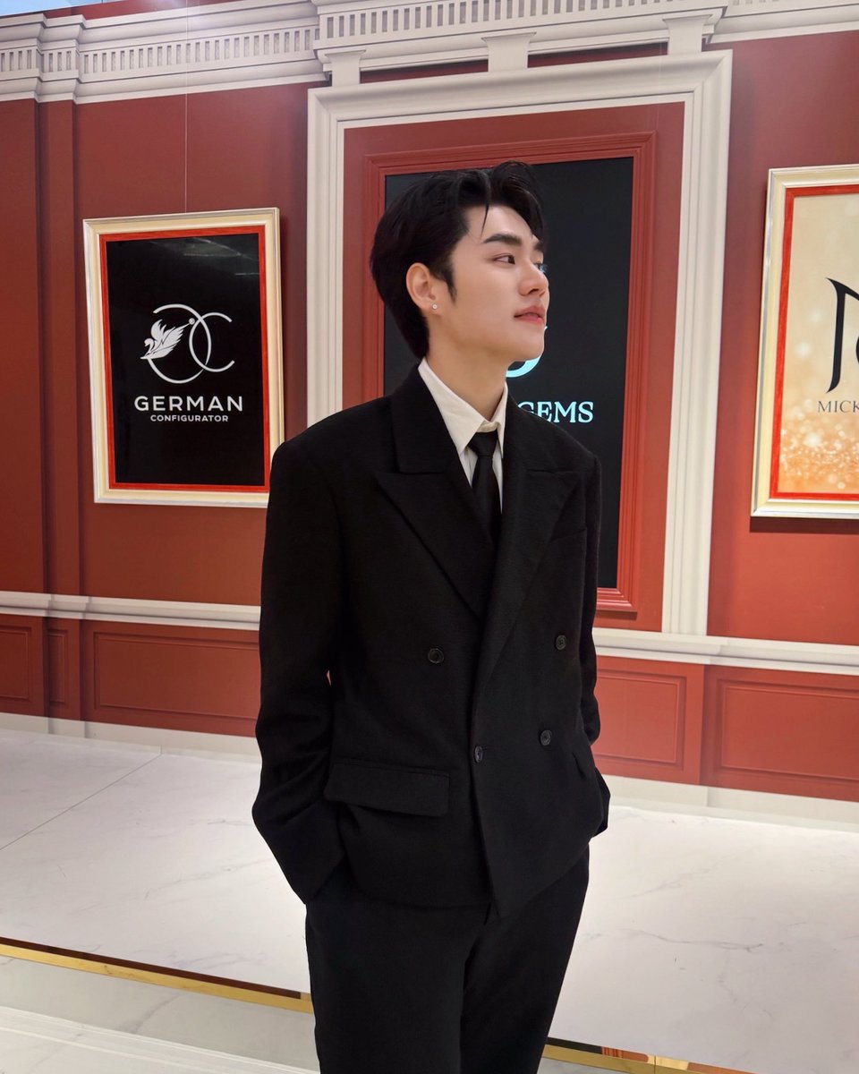 Perth Napat Official tweet media