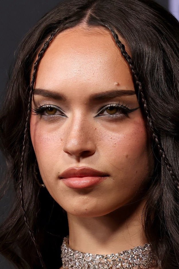 manonscookie's tweet image. the katseye getty images? manon is the only member who looks okay the rest are a mess 😭😭😭