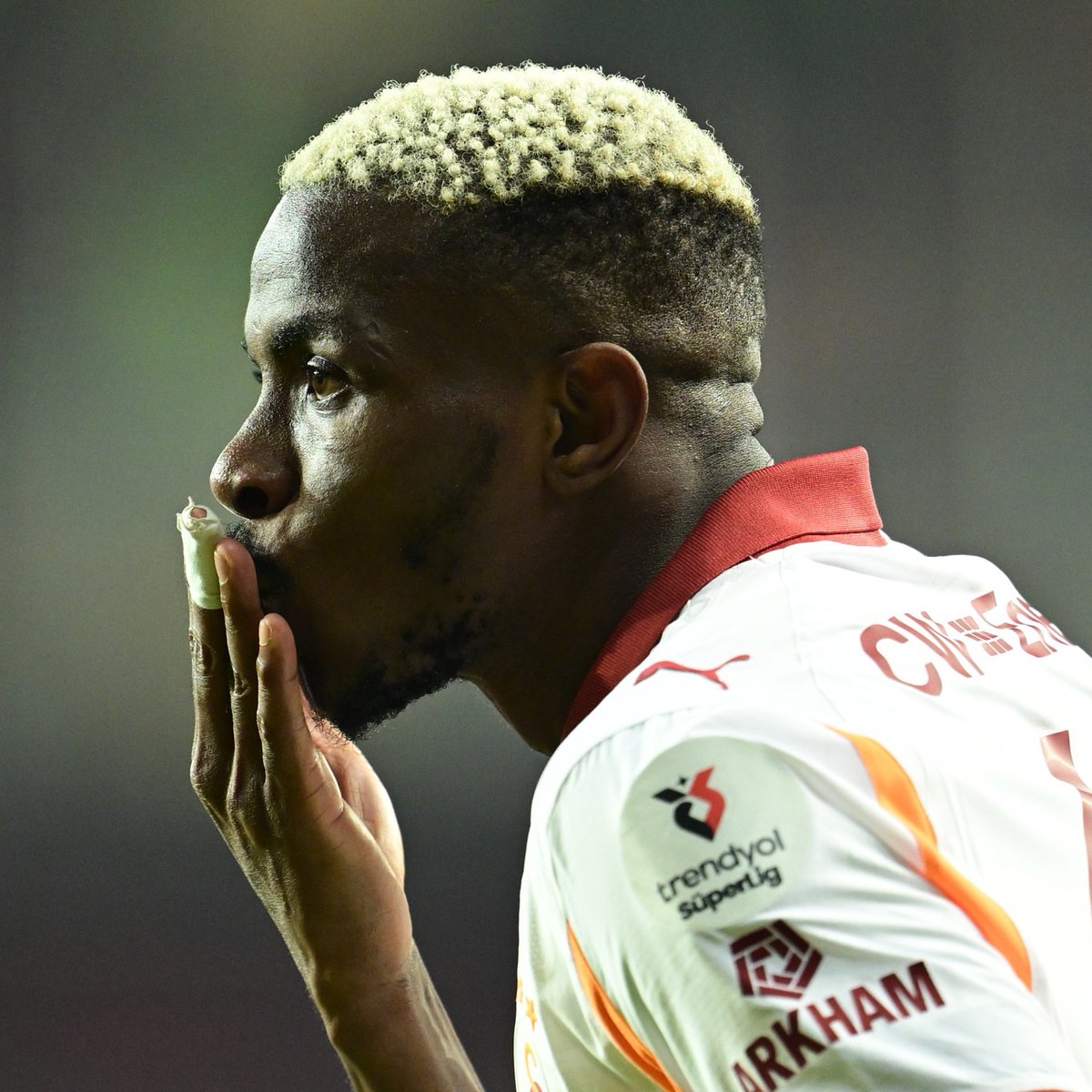 Victor Osimhen, Napoli formasıyla Juventus’a karşı oynadığı 7 maçın 5’inden galibiyetle ayrıldı.

⚽ 2 gol
🅰️ 2 asist