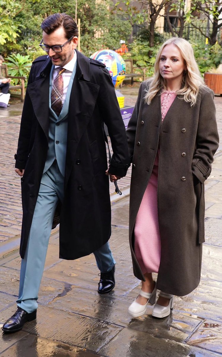 The Rivals Stars have arrived at Dame Jilly Cooper memorial earlier today.