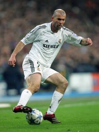 Sporu sevdirenler…
#ZinedineZidane
#Zizou