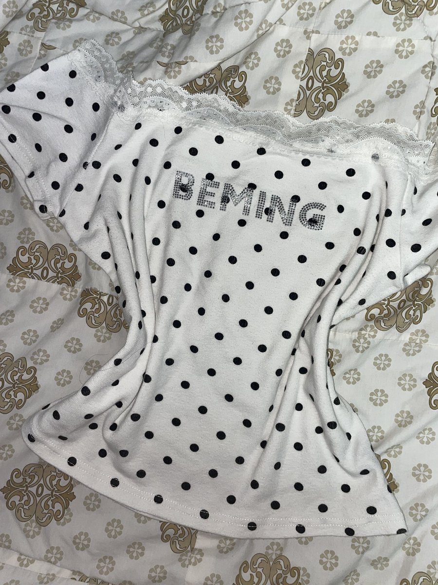 Kimwiki23's tweet photo. Beming 120฿
#ส่งต่อเสื้อผ้า #ส่งต่อเสื้อผ้ามือสอง #เสื้อผ้ามือสอง #เสื้อผ้ามือสองราคาถูก #เสื้อผ้าราคาถูก #โล๊ะตู้ #ส่งต่อเสื้อผ้ามือ2 #เสื้อผ้ามือ2 https://t.co/Doot7TDM98