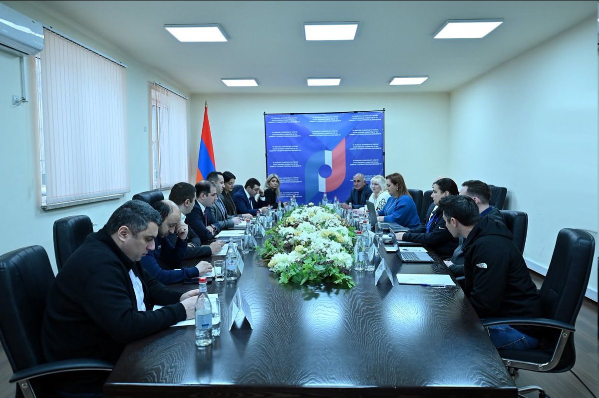 am_crossroads's tweet photo. 🇺🇸🇦🇲US Supports Armenia in Modernizing Customs with $3.5 Million Aid
American company S2 Global Corporation has provided $3.5 million under the @usembarmenia’s Export Control and Border Security #EXBS program.
The company’s delegation met with Eduard Hakobyan, Chairman of @srcarmenia, to oversee the implementation of the CertScan® Inspection integration platform.
The #CertScan platform will consolidate images from X-ray scanning systems at various border checkpoints into a single, centrally managed platform in Yerevan.