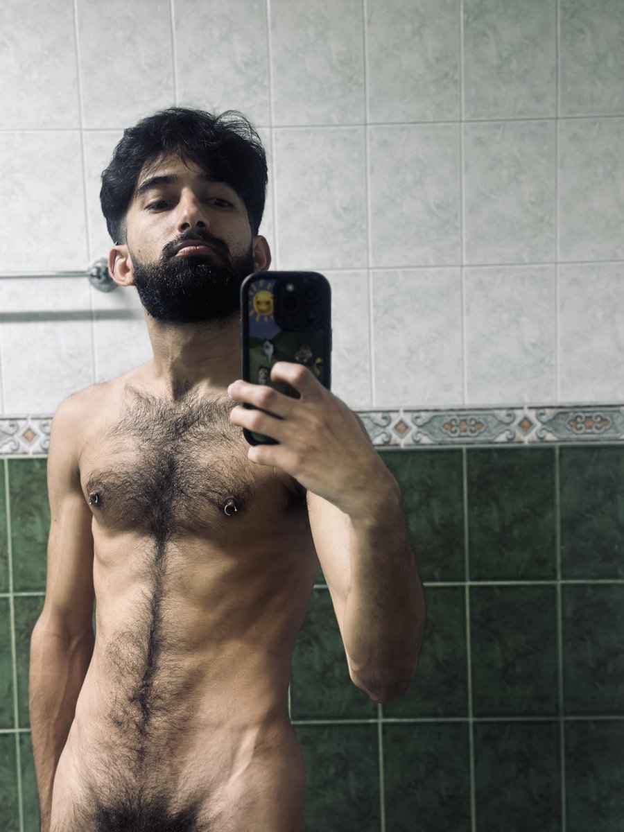 🧍🏽‍♂️