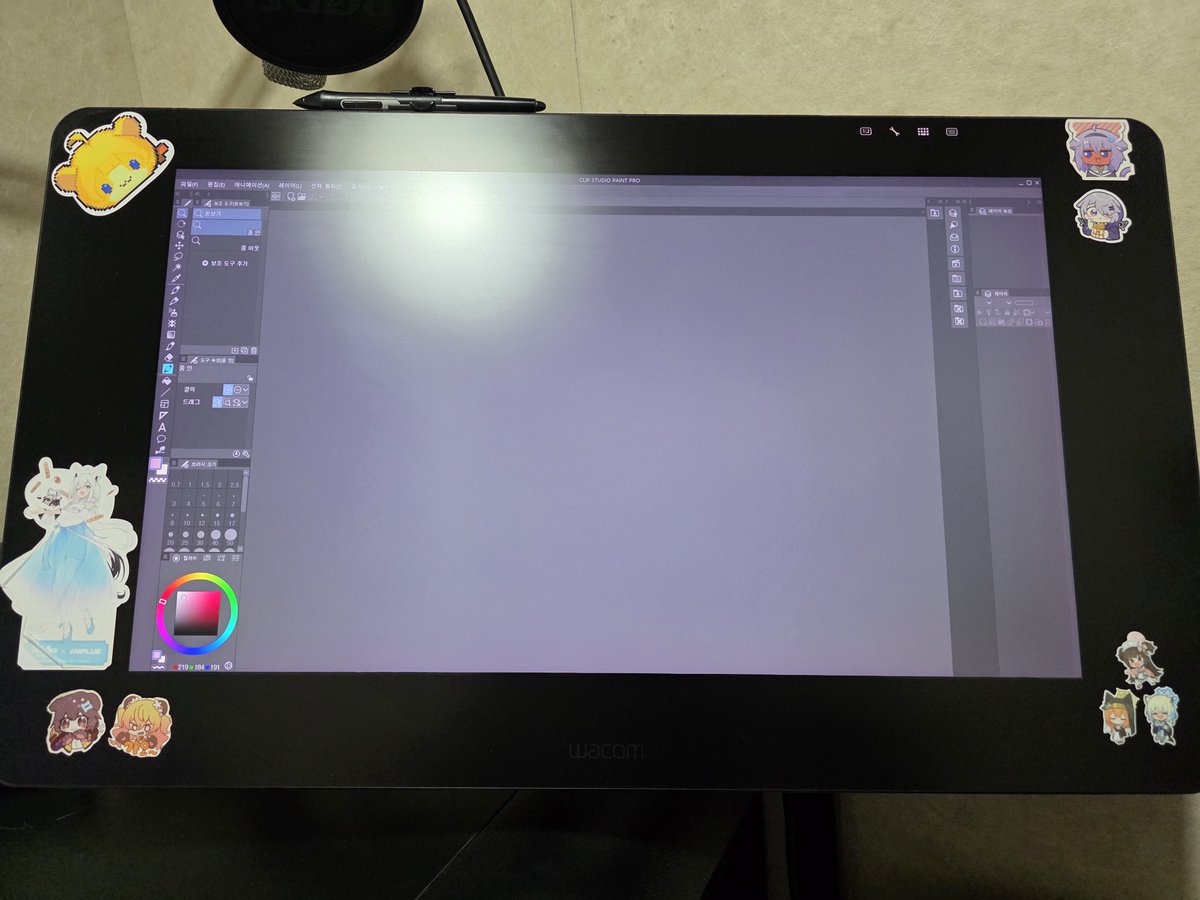 使わなかった為 私が使っている液晶タブレットです! 5年前に残っていたすべてのお金を