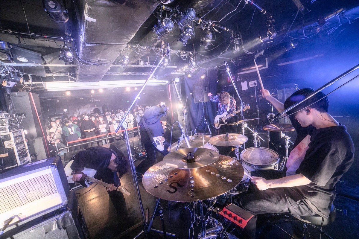 Sheepdogs_info's tweet photo. ＿/＿/＿/＿/＿/＿/＿/＿/＿/＿/＿/＿/

Sheepdogs in the Hollow、
　3年振りにステージに戻ります。

大塚サーキットイベント
　"SCENE"出演決定。

お取置きは本日より、
　以下フォームにて受付開始。

大塚にて再会しましょう。

https://t.co/TpDsMmWZDN

＿/＿/＿/＿/＿/＿/＿/＿/＿/＿/＿/＿/ https://t.co/ueP59XiWk9