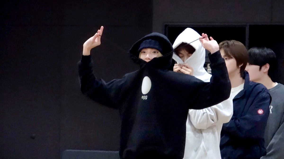 サンウォンさん！ そのeggパーカーはどちらでお買い上げに？？ 欲しい