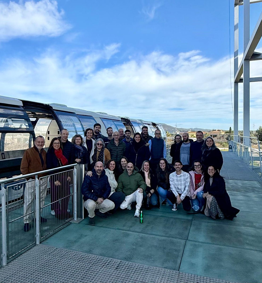 El Servei de Residus i Sòls Contaminats celebra avui una jornada tècnica al Centre d’Informació i Educació Ambiental. 📝

A més de les sessions de treball, els assistents han recorregut les plantes de tractament en tren per conèixer de prop el cicle de gestió dels residus. 🚂♻️