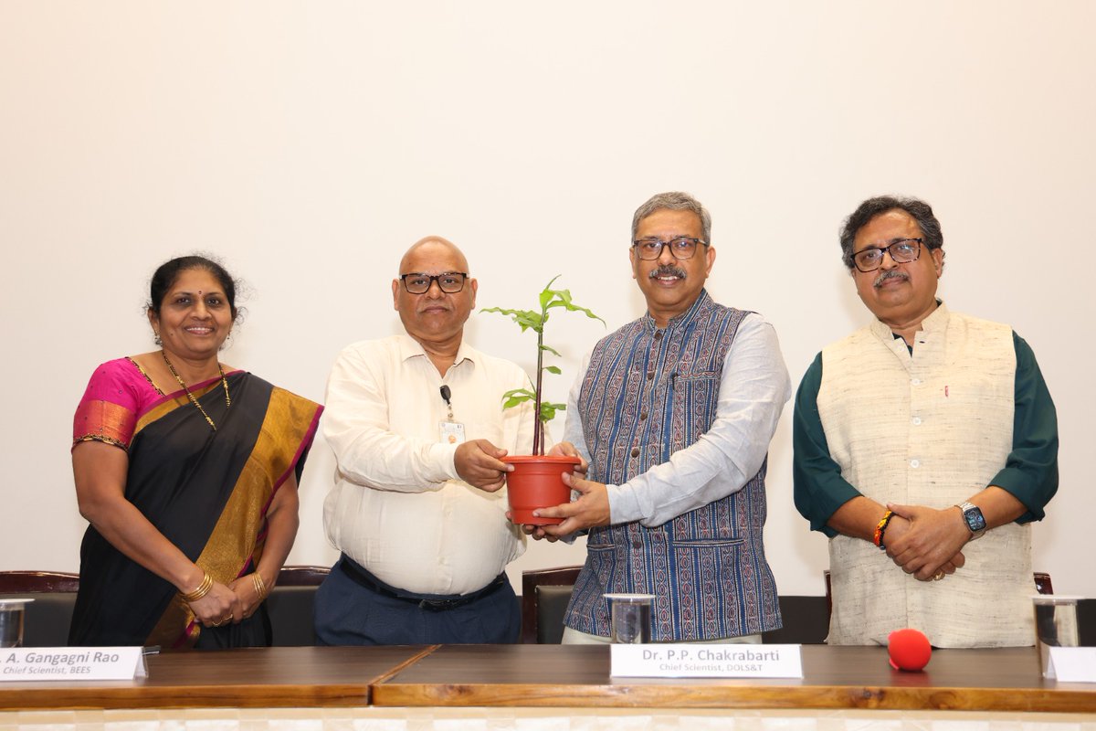 csiriict's tweet photo. In Association with Oil Technologists’ Association of India, Southern Zone (OTAI-SZ), CSIR-IICT organized a National Seminar on “Oils & Oleochemicals: Processing and Applications”.
@CSIR_IND @CSIR_NIScPR
#oils #oleochemicals #OilTechnology #OTAI https://t.co/CZ6FWR0UTJ