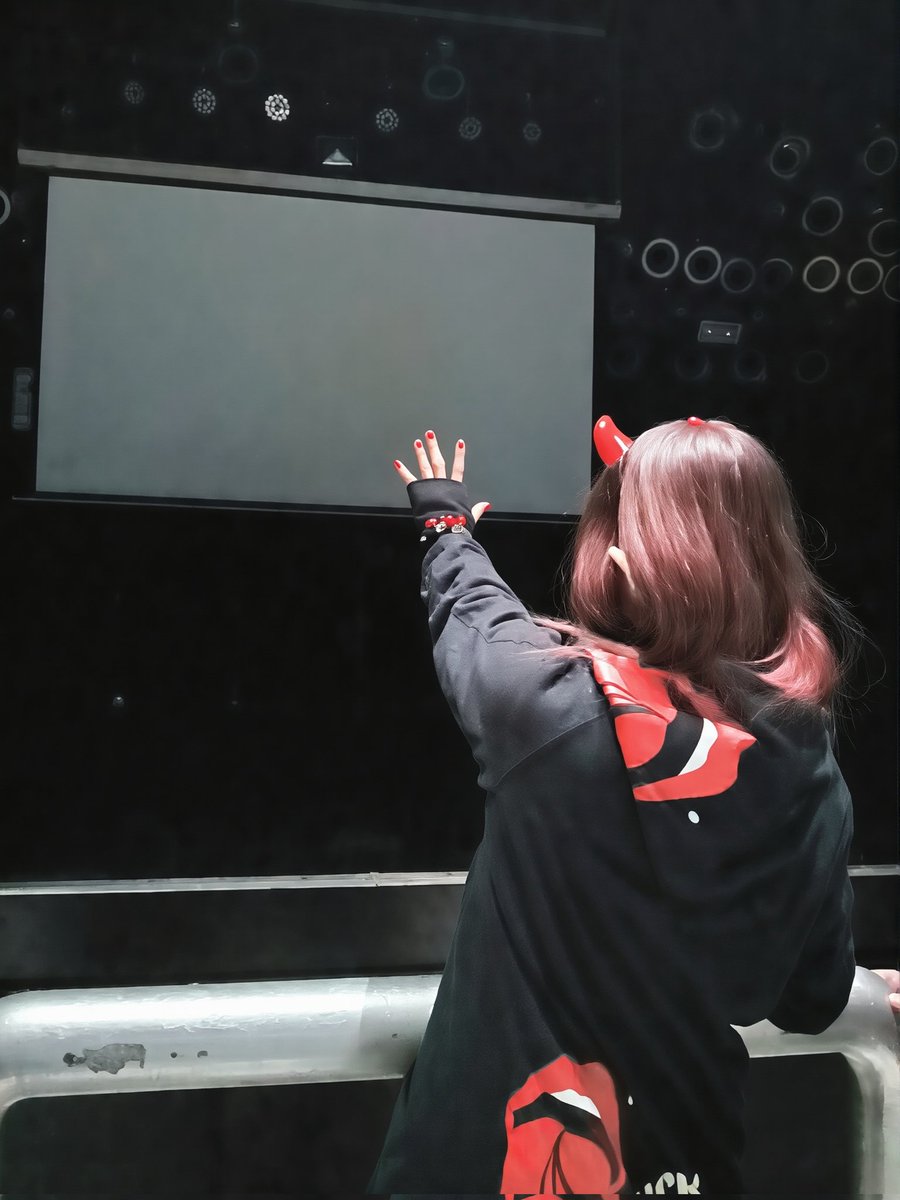 michiru_0620's tweet photo. #AcidBlackCherry🍒#FILMLIVEtourFINAL 福岡では 神番を頂き、最前列で #ABCBAND と #yasu に愛を贈る事が出来ました🥹♥
#TeamABC の皆さんと歌ったyasuへのHappyBirthday🎂ムービーは…手ブレなどを少しでも補正してyasuに届けたいと思います🎁
しかも途中からしか撮影できておらず…ごめんなさい😢 https://t.co/gqILiCAVWK